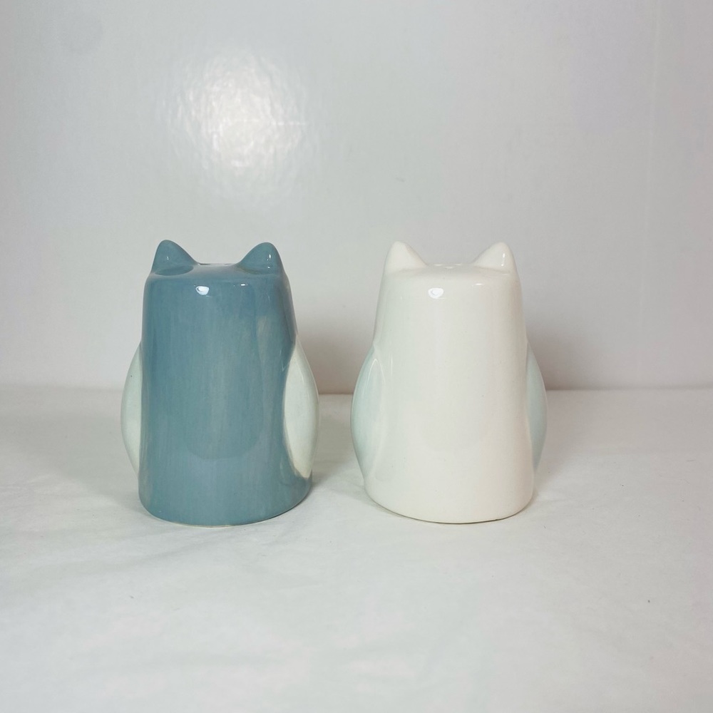 Ceramic Owl Figurine Salt And Pepper Shakers Grey White and Orange - Picture 3 of 5